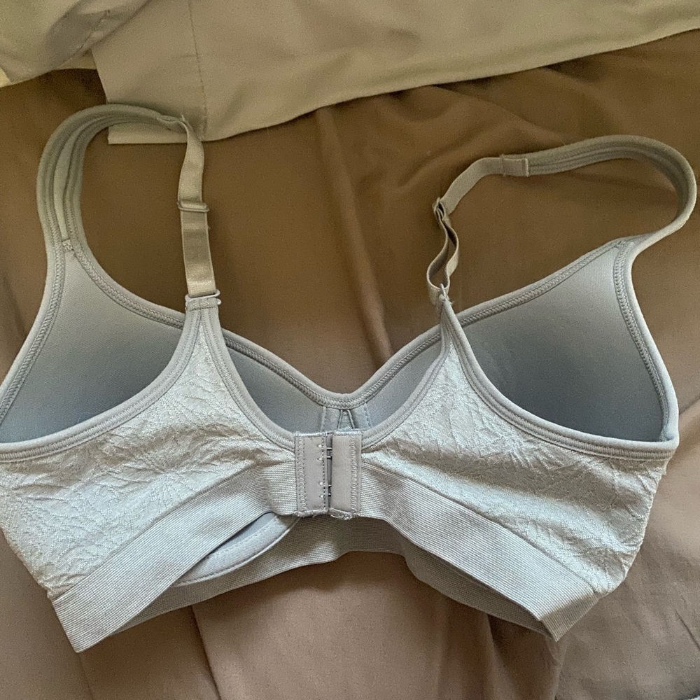 Bra - Picture 2 of 3